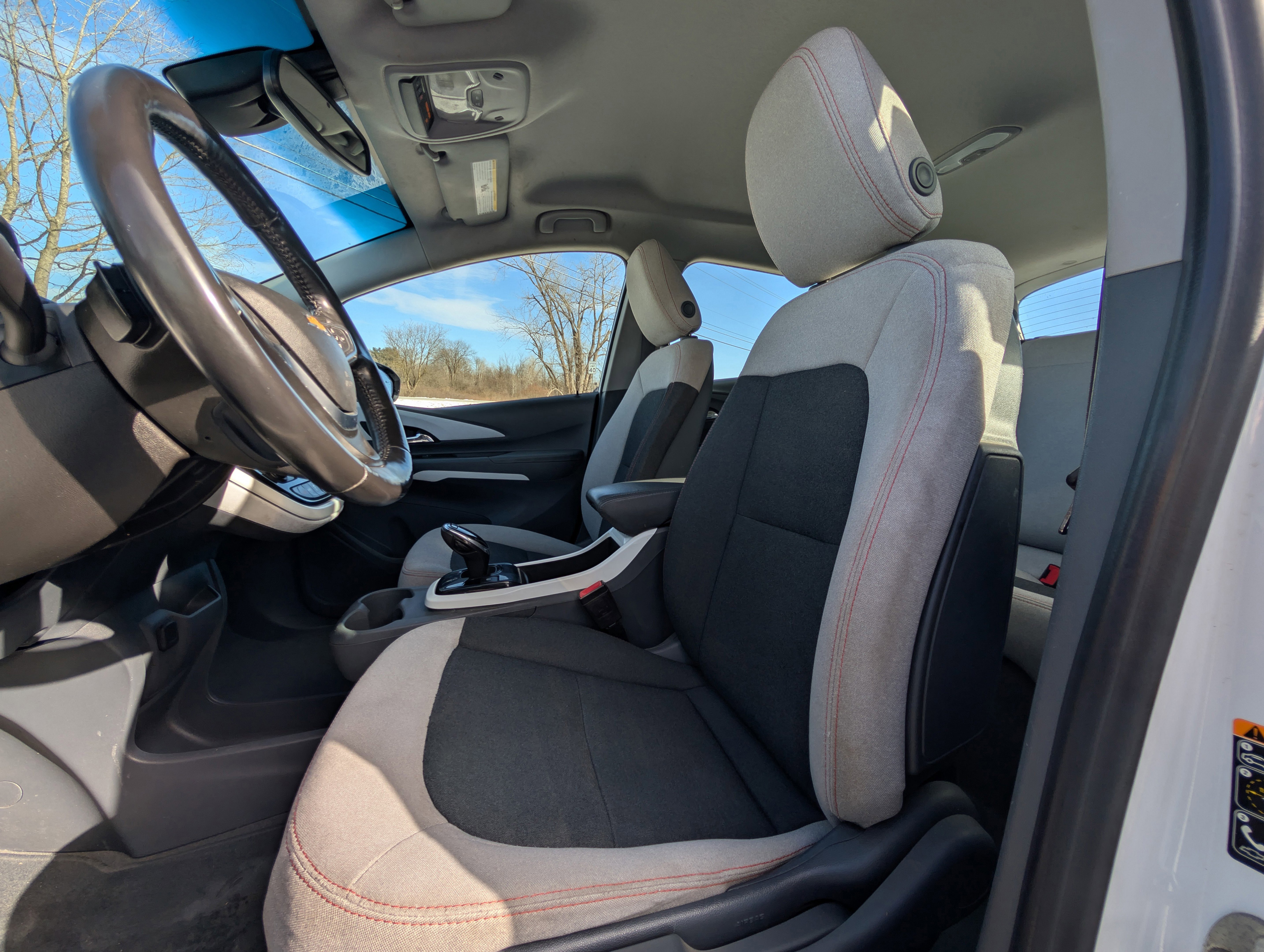 Used 2017 Chevrolet Bolt LT image 29