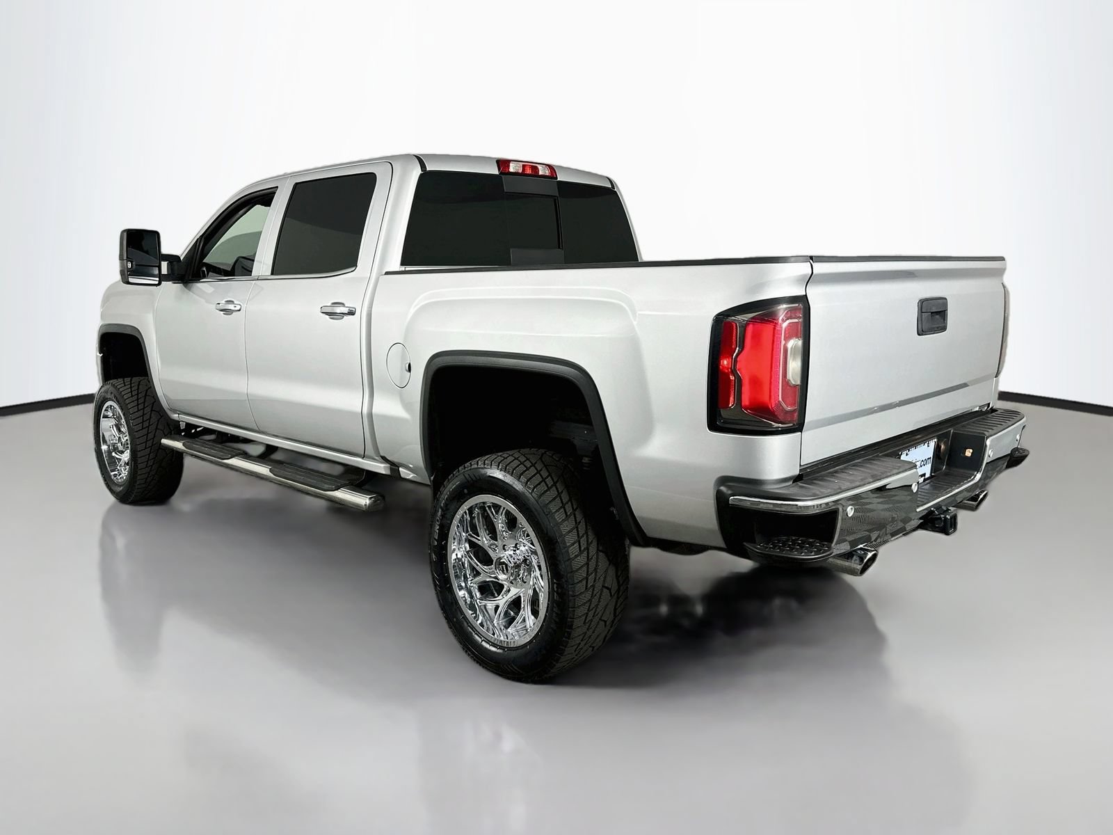 Used 2018 GMC Sierra 1500 SLT AWD/4WD image 6