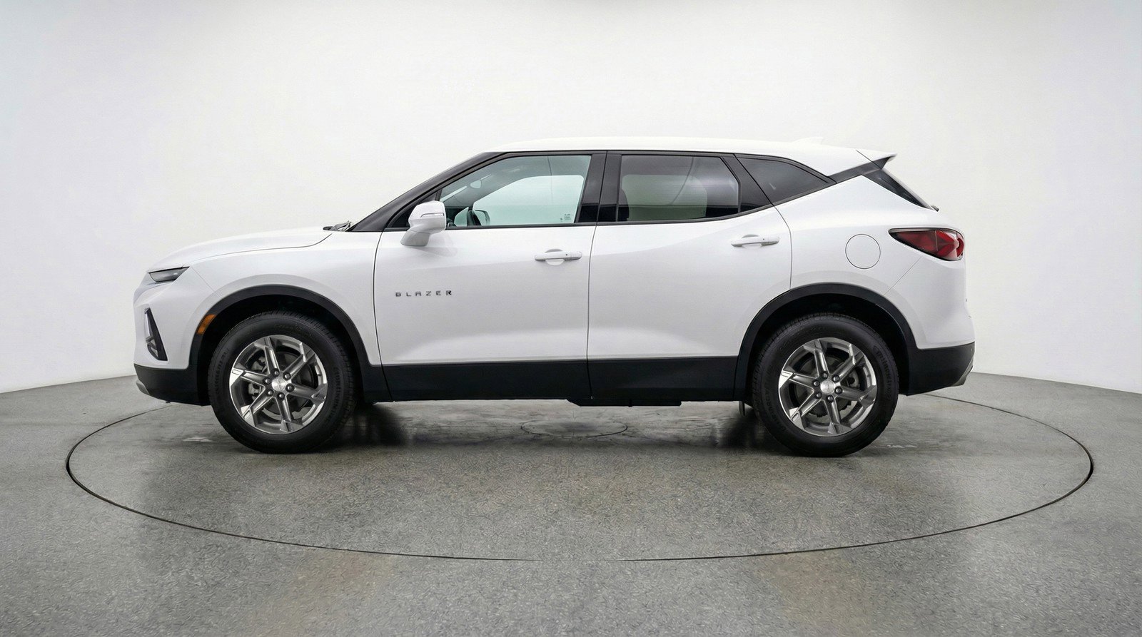 Used 2025 Chevrolet Blazer LT image 5