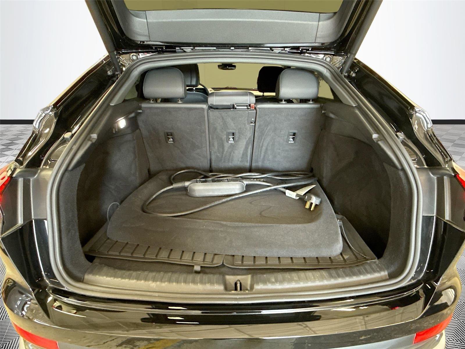 Certified 2023 Audi Q4 e-tron Premium Plus w/ Premium Plus AWD/4WD image 27