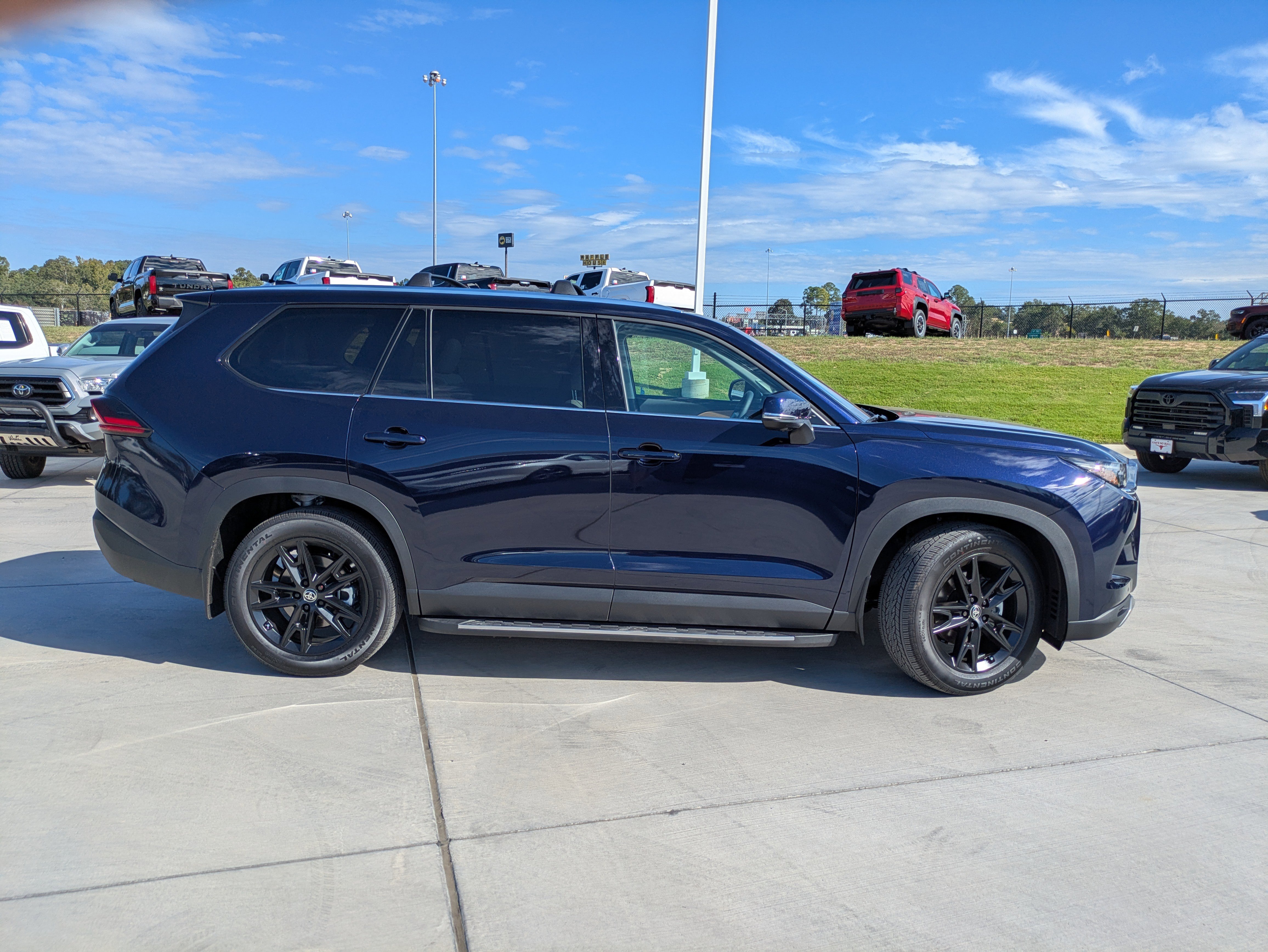 New 2025 Toyota Grand Highlander FWD image 8