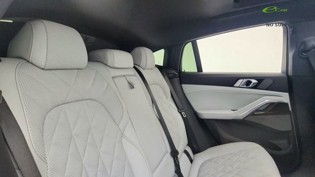Used 2026 BMW X6 xDrive40i AWD/4WD image 26