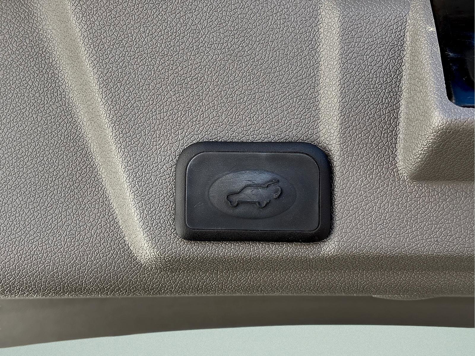Used 2017 Chevrolet Traverse LT FWD image 8