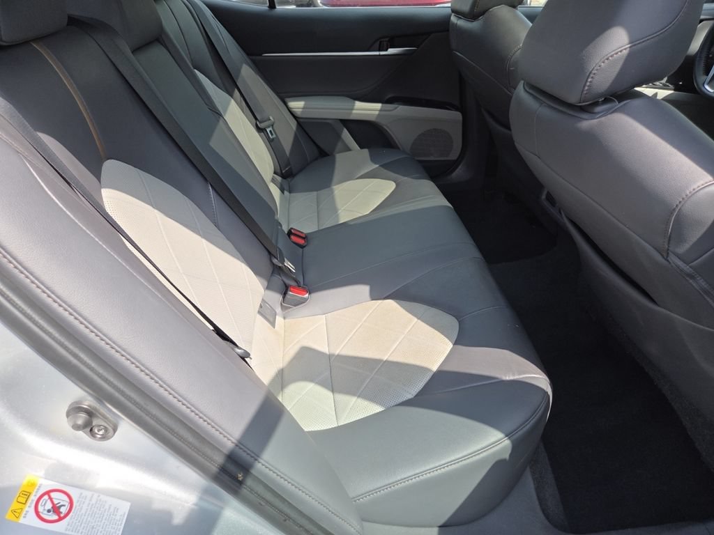 Used 2018 Toyota Camry XLE w/ Driver Assist Package FWD image 25
