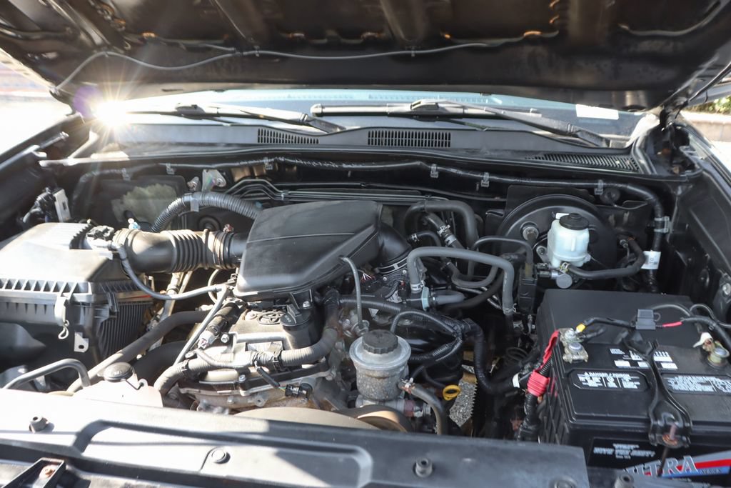 Used 2016 Toyota Tacoma SR w/ SR Convenience Package AWD/4WD image 12