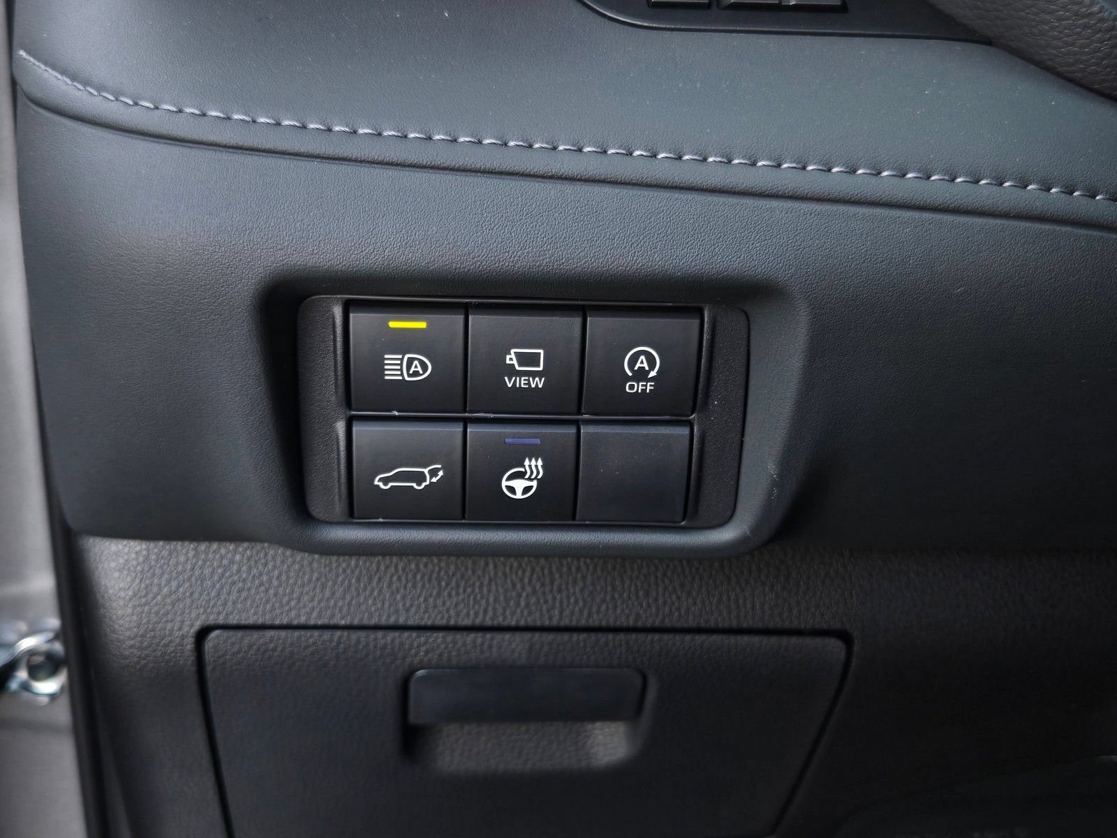 Certified 2026 Toyota Highlander Limited AWD/4WD image 18