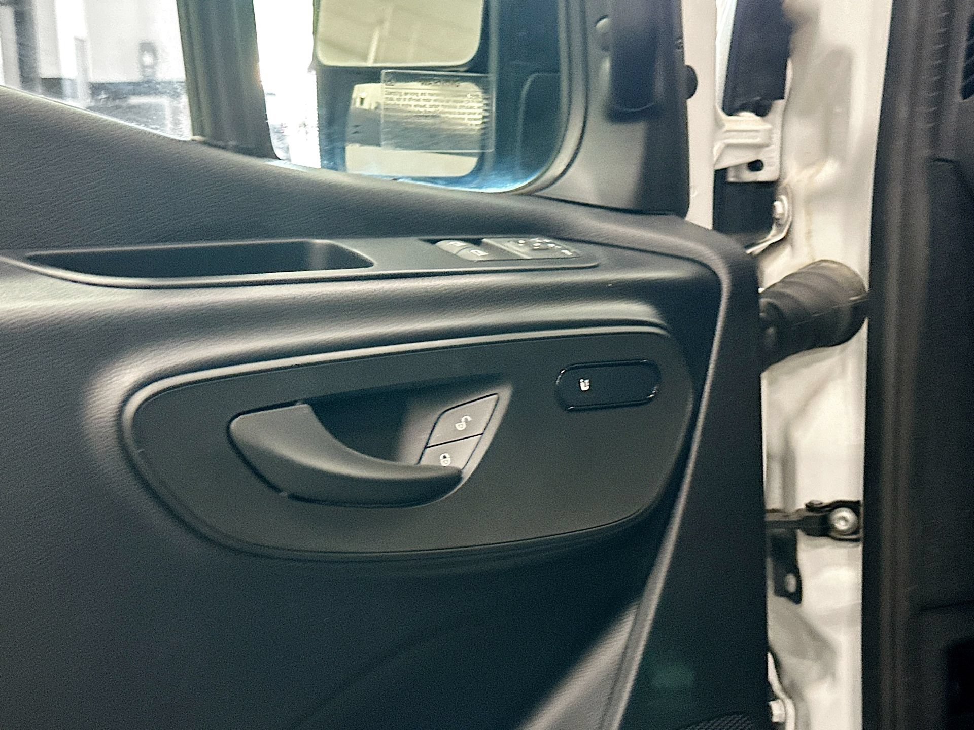 New 2025 Mercedes-Benz Sprinter 2500 image 18