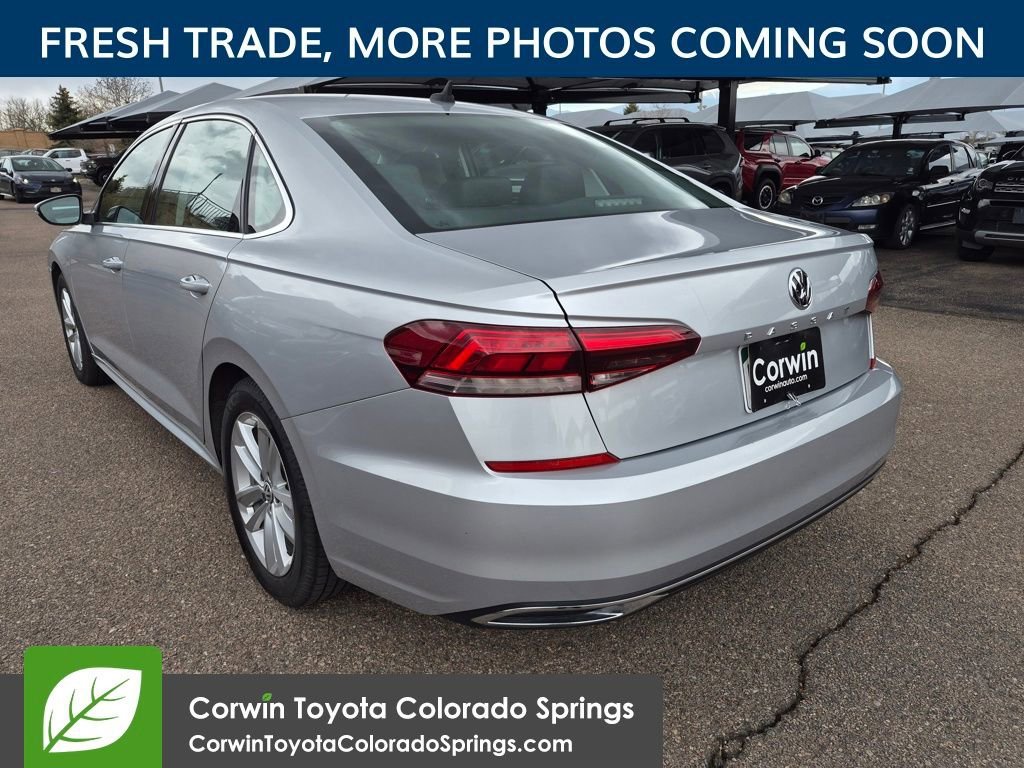 Used 2020 Volkswagen Passat 2.0T SE FWD image 5