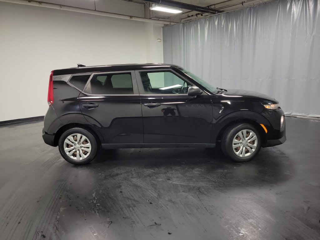 Used 2020 Kia Soul LX FWD image 10