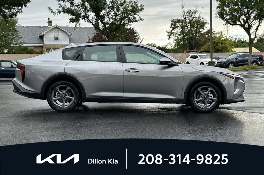 New 2026 Kia K4 FWD image 3