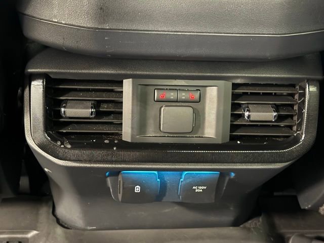 Used 2023 Ford F150 Lightning Platinum image 34