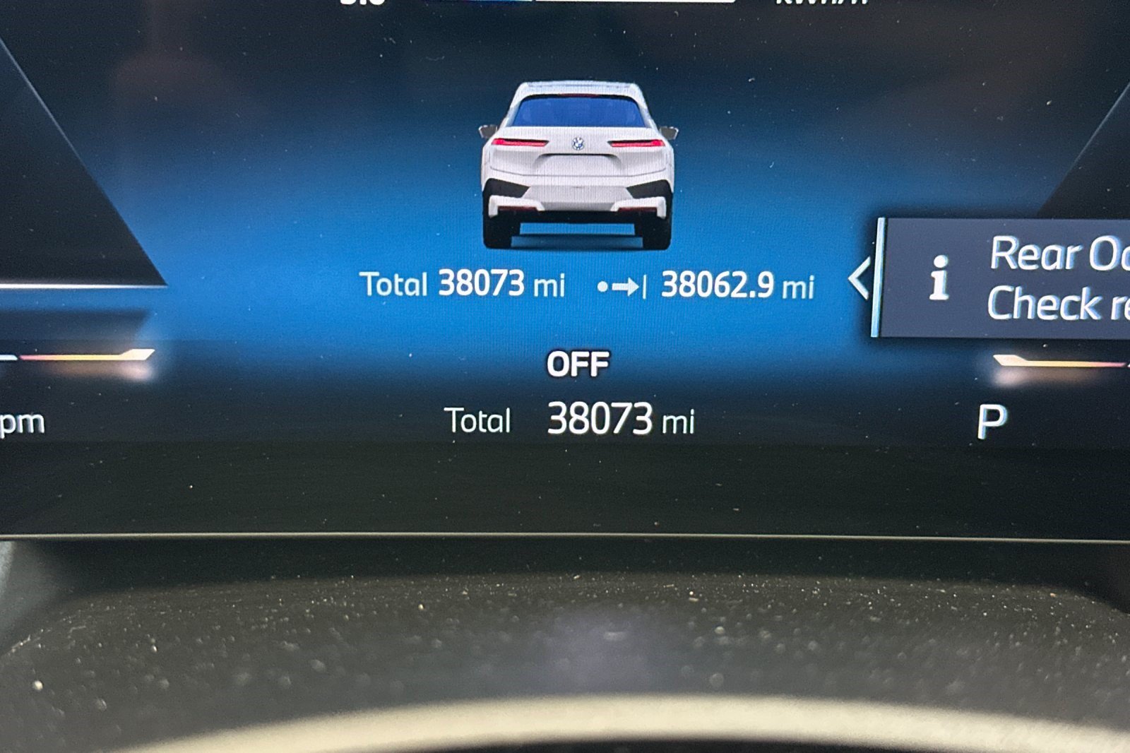 Certified 2024 BMW iX xDrive50 w/ Sport Package AWD/4WD image 23