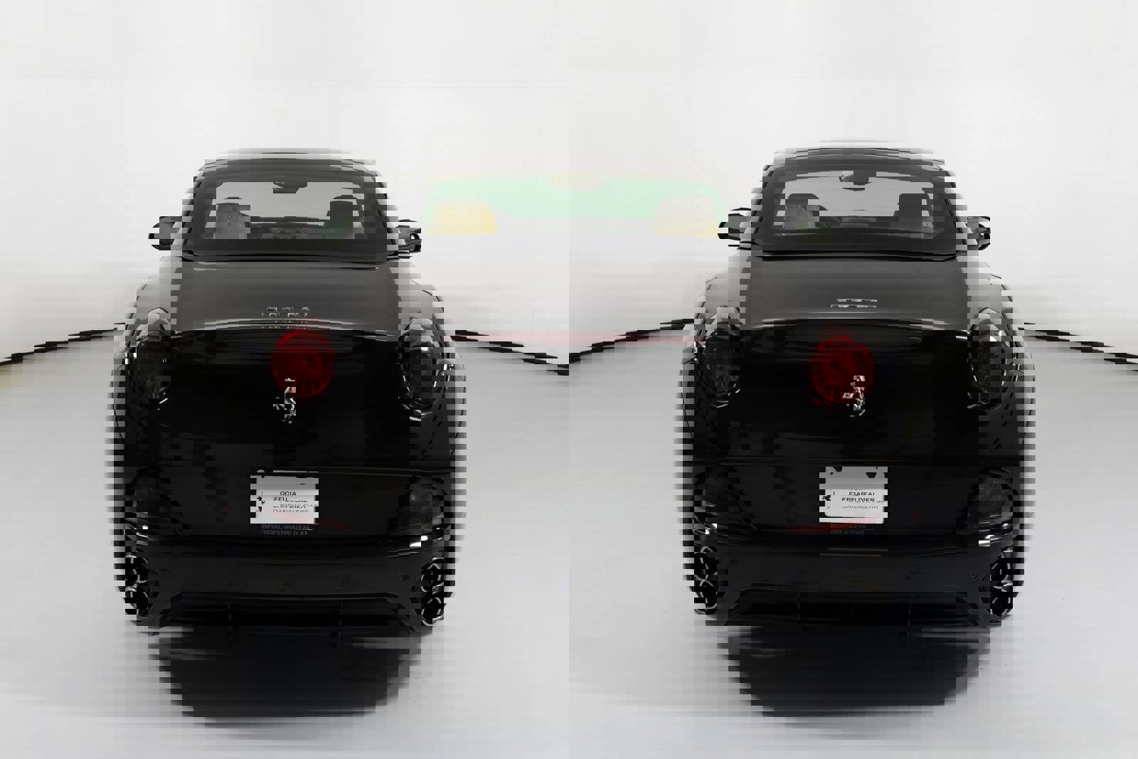 Used 2011 Ferrari California image 15