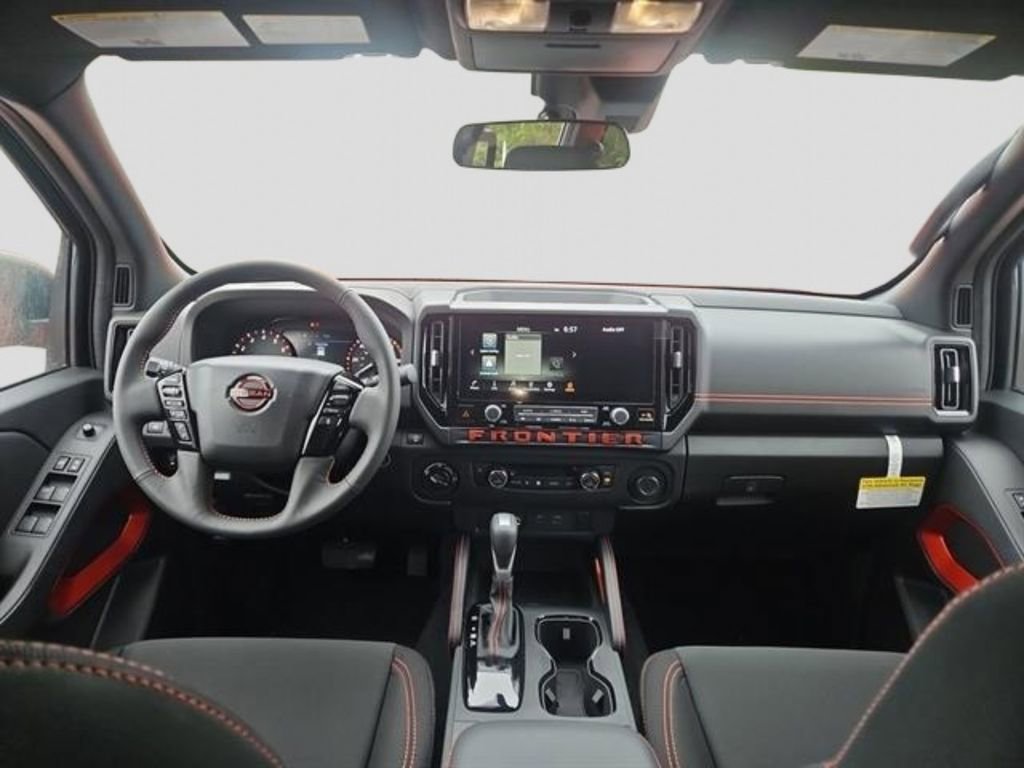 New 2025 Nissan Frontier PRO-4X image 19