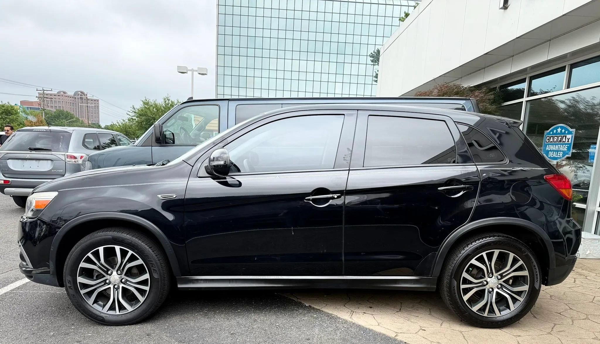 Used 2018 Mitsubishi Outlander Sport ES FWD image 4