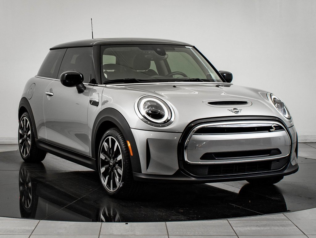 Used 2024 MINI Cooper SE image 12