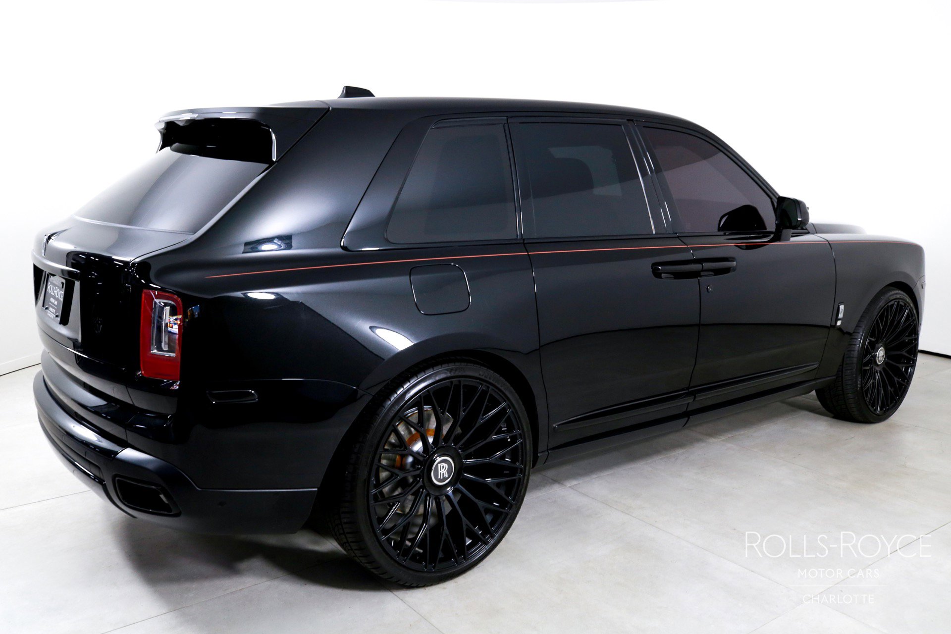 Certified 2022 Rolls-Royce Cullinan w/ Dark Exterior Package image 2