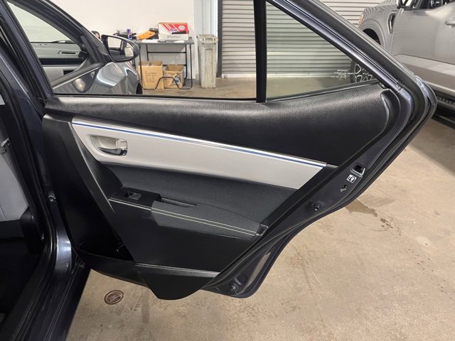 Used 2015 Toyota Corolla L image 15