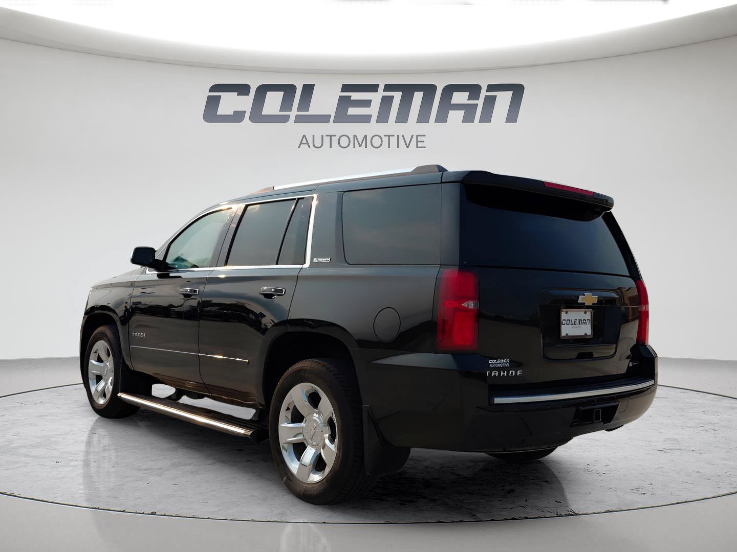 Used 2018 Chevrolet Tahoe Premier AWD/4WD image 3