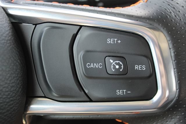 Used 2023 Jeep Gladiator Mojave w/ LED Lighting Group AWD/4WD image 16