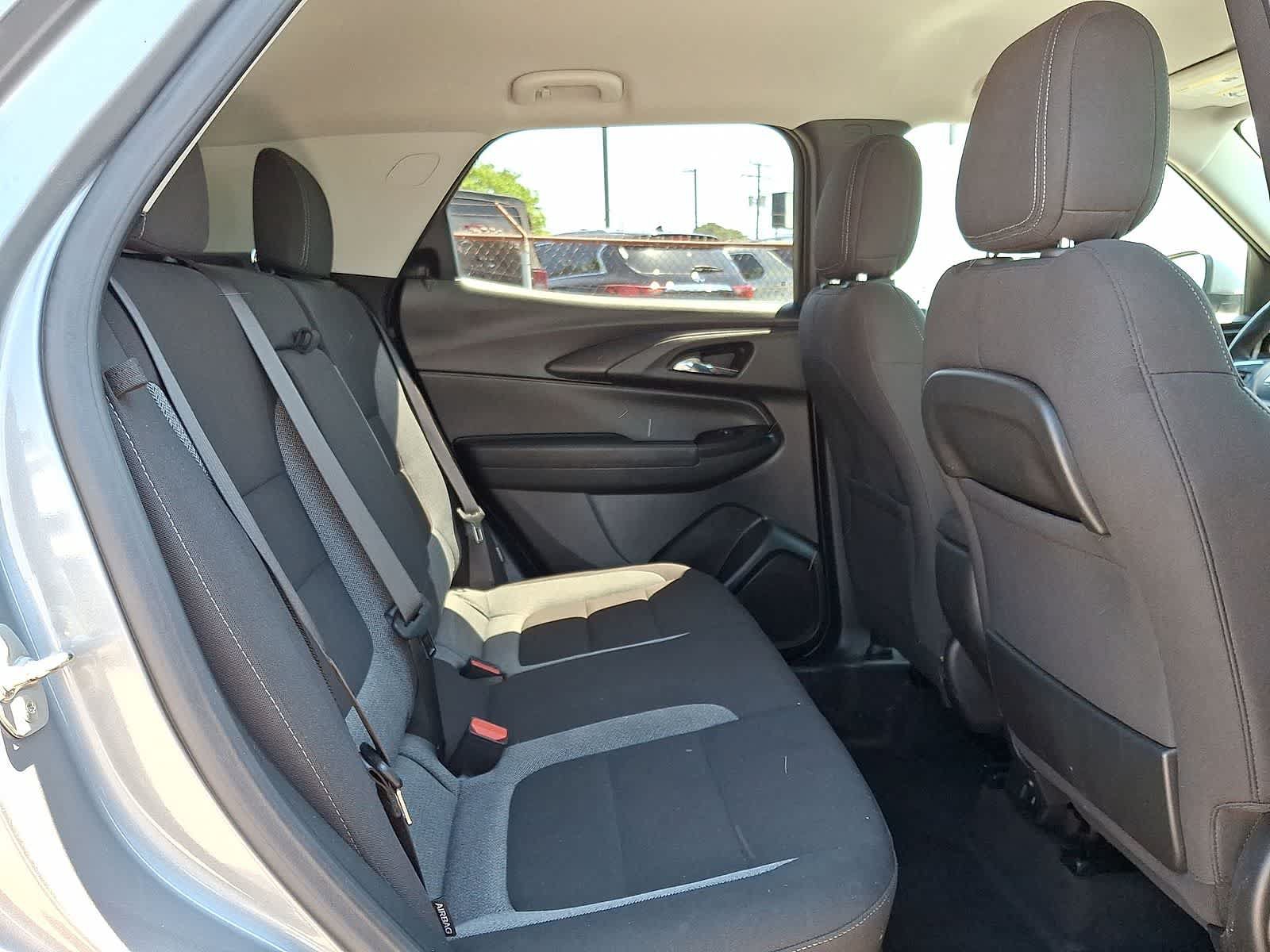Used 2024 Chevrolet TrailBlazer LT w/ Convenience Package FWD image 30