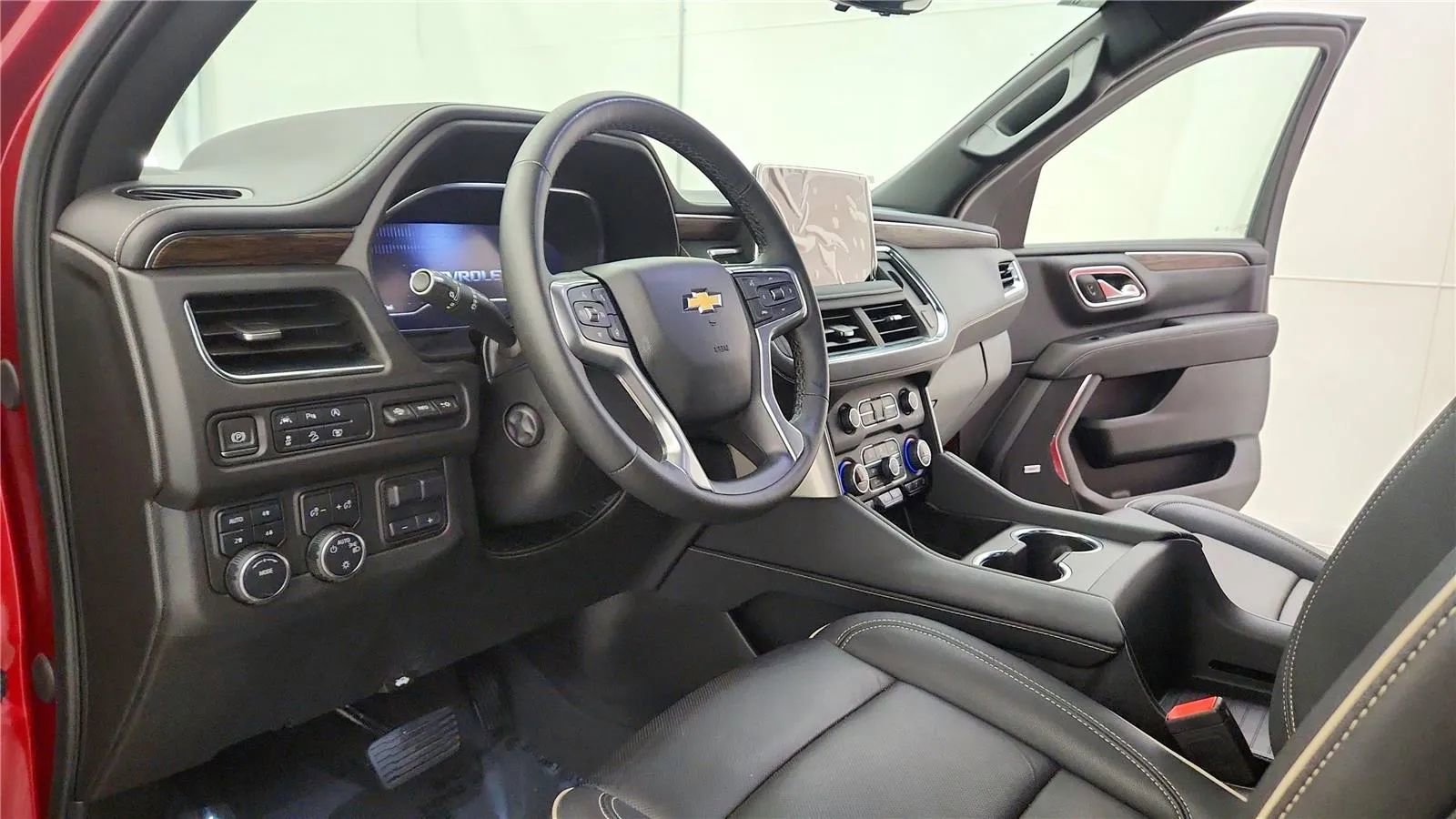 Used 2024 Chevrolet Tahoe Premier image 28