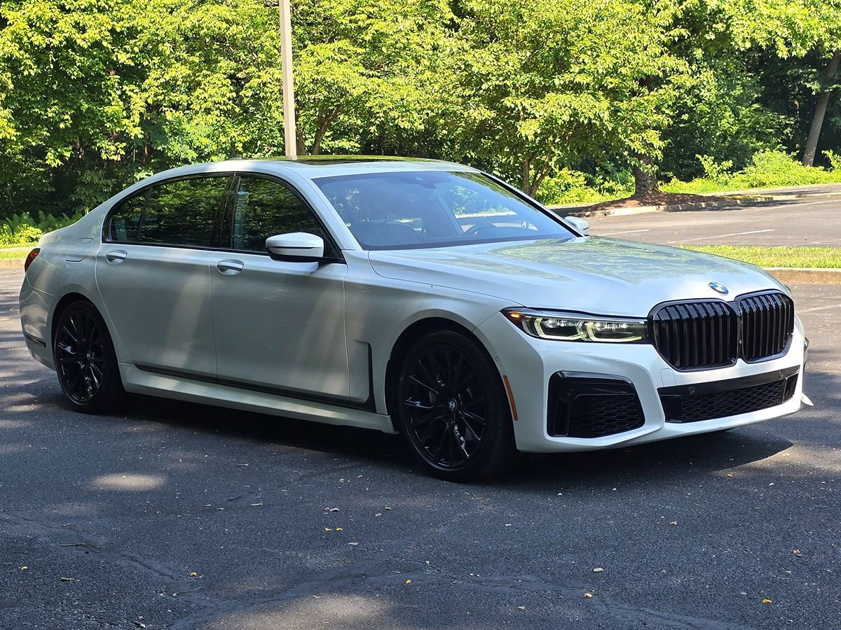 Used 2022 BMW 740i xDrive w/ M Sport Package AWD/4WD image 8
