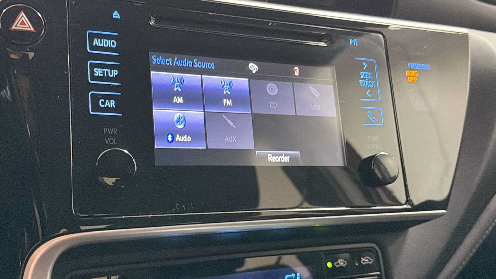 Certified 2019 Toyota Corolla SE FWD image 18