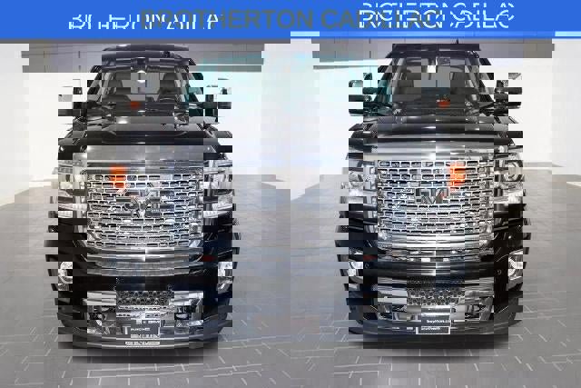 Used 2016 GMC Sierra 2500 Denali w/ Duramax Plus Package image 11