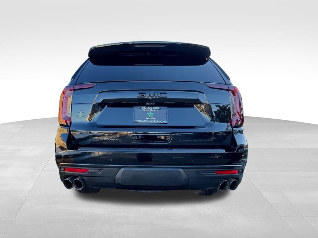 Used 2023 GMC Yukon Denali w/ Denali Reserve Package image 9