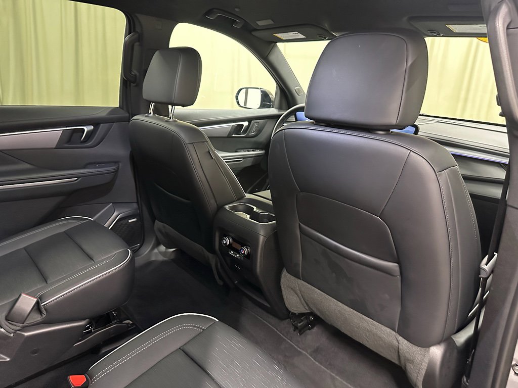 Used 2025 Buick Enclave Sport Touring image 22