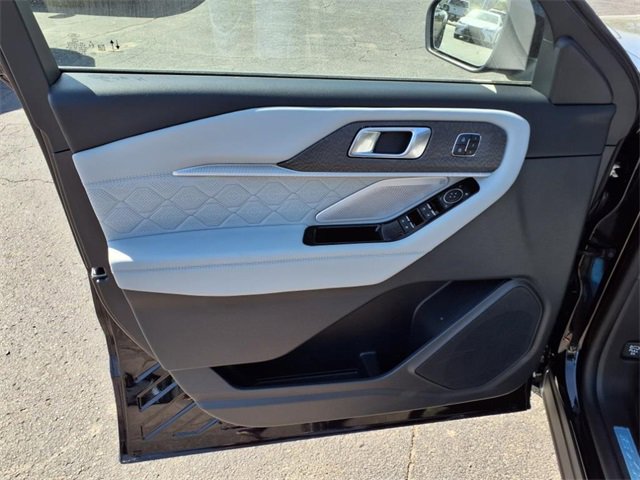 New 2025 Ford Explorer Platinum w/ LUX Leather Package image 17