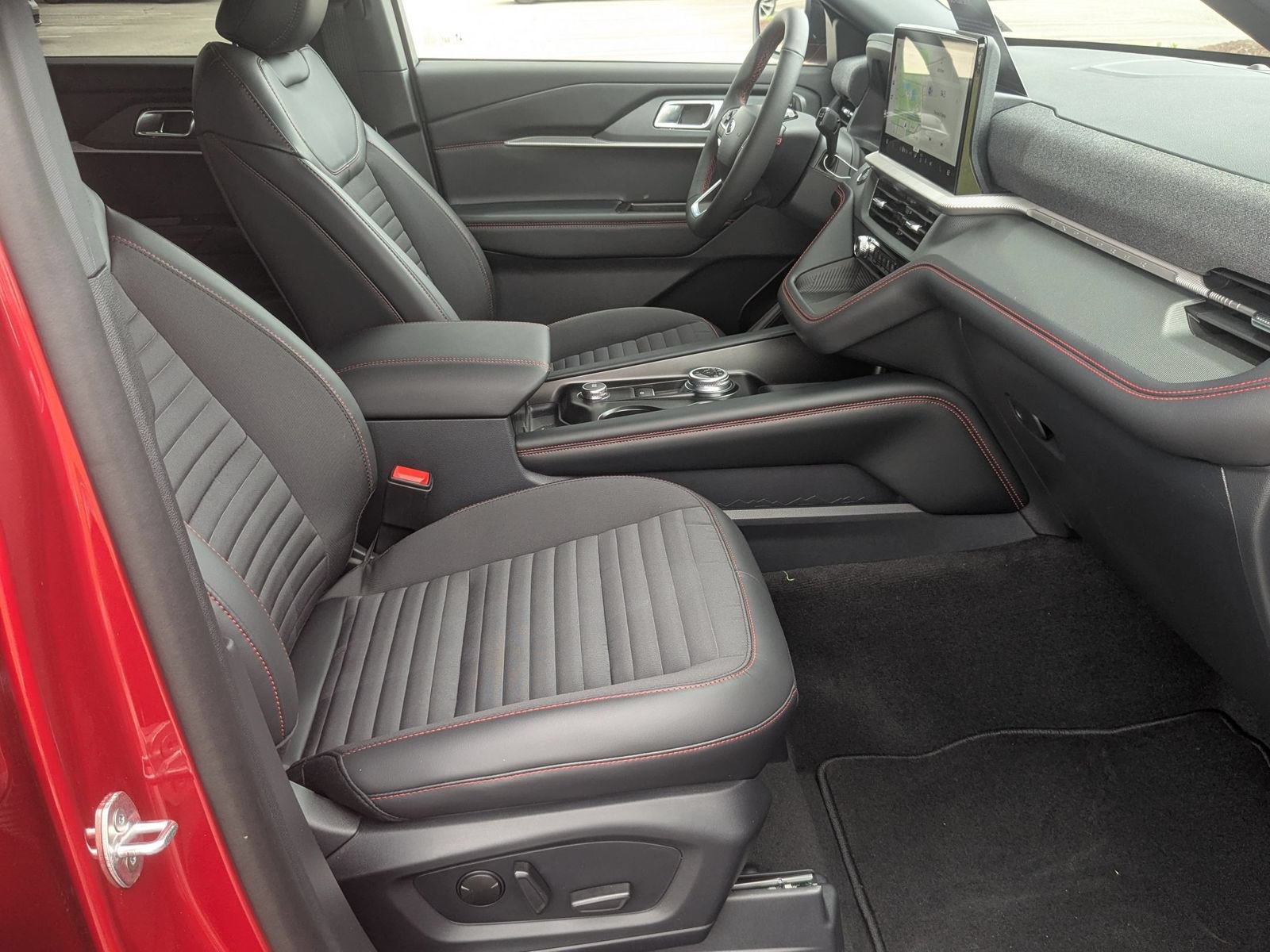 New 2026 Ford Explorer ST-Line w/ ST-Line Street Pack AWD/4WD image 41