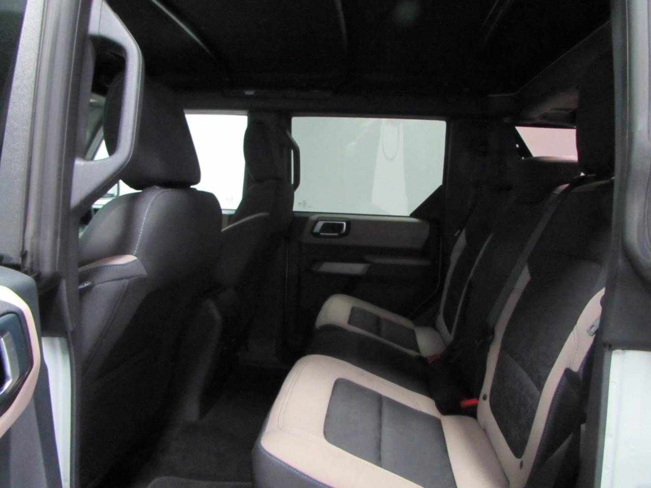 Used 2023 Ford Bronco Wildtrak AWD/4WD image 15