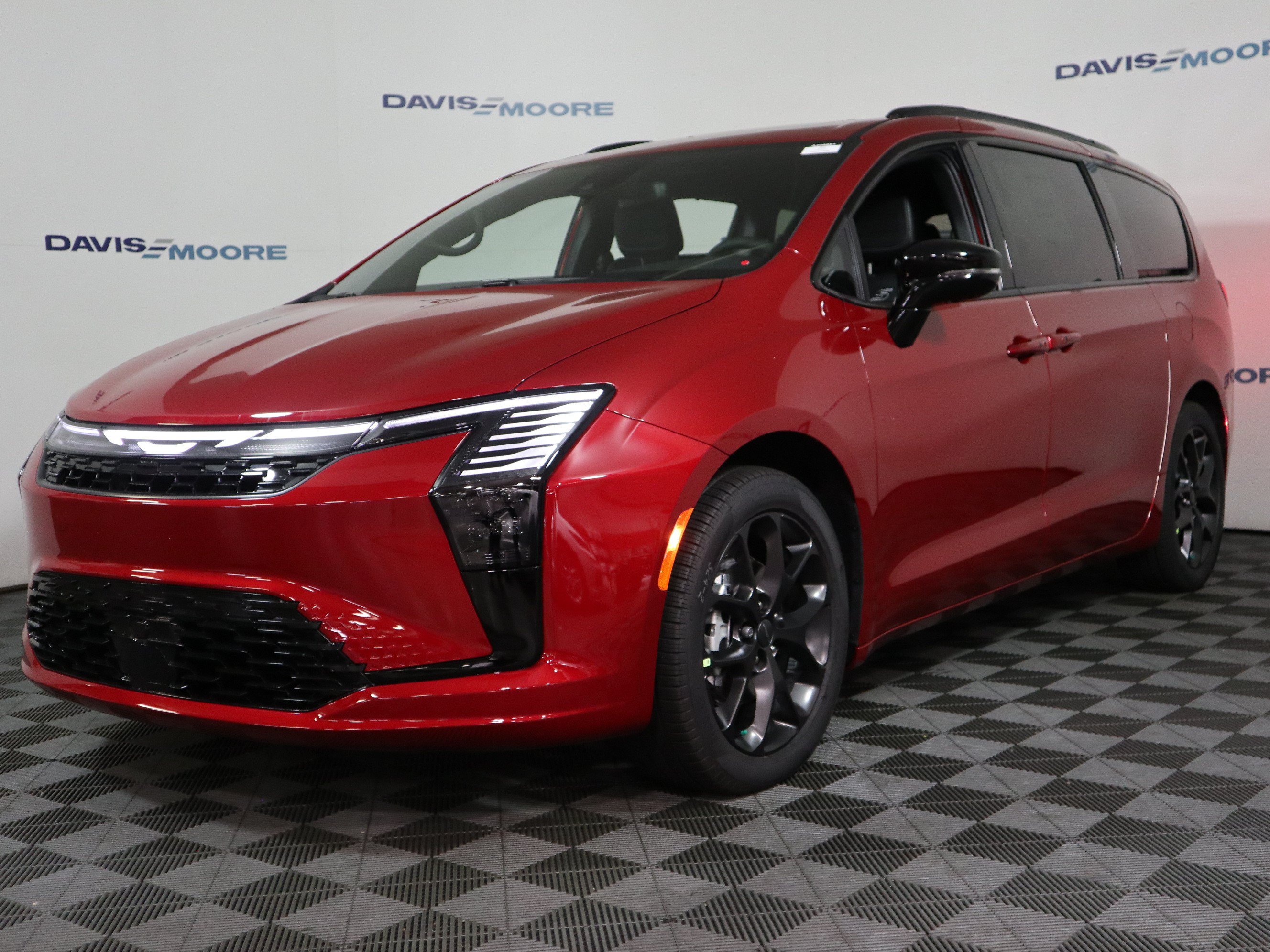 New 2027 Chrysler Pacifica Limited FWD image 12