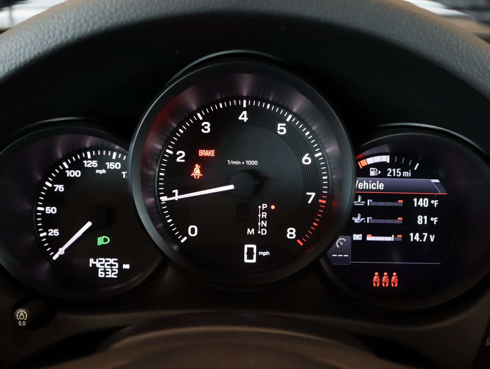 Certified 2023 Porsche Macan AWD/4WD image 16