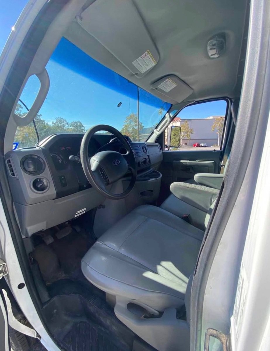 Used 2013 Ford E-450 and Econoline 450 Super Duty w/ PWR Locks & Windows Group RWD image 20