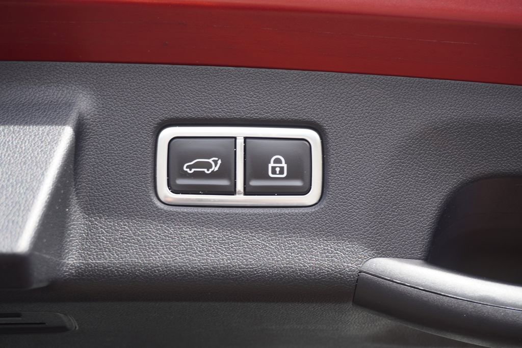 Used 2023 Kia Sorento SX image 9