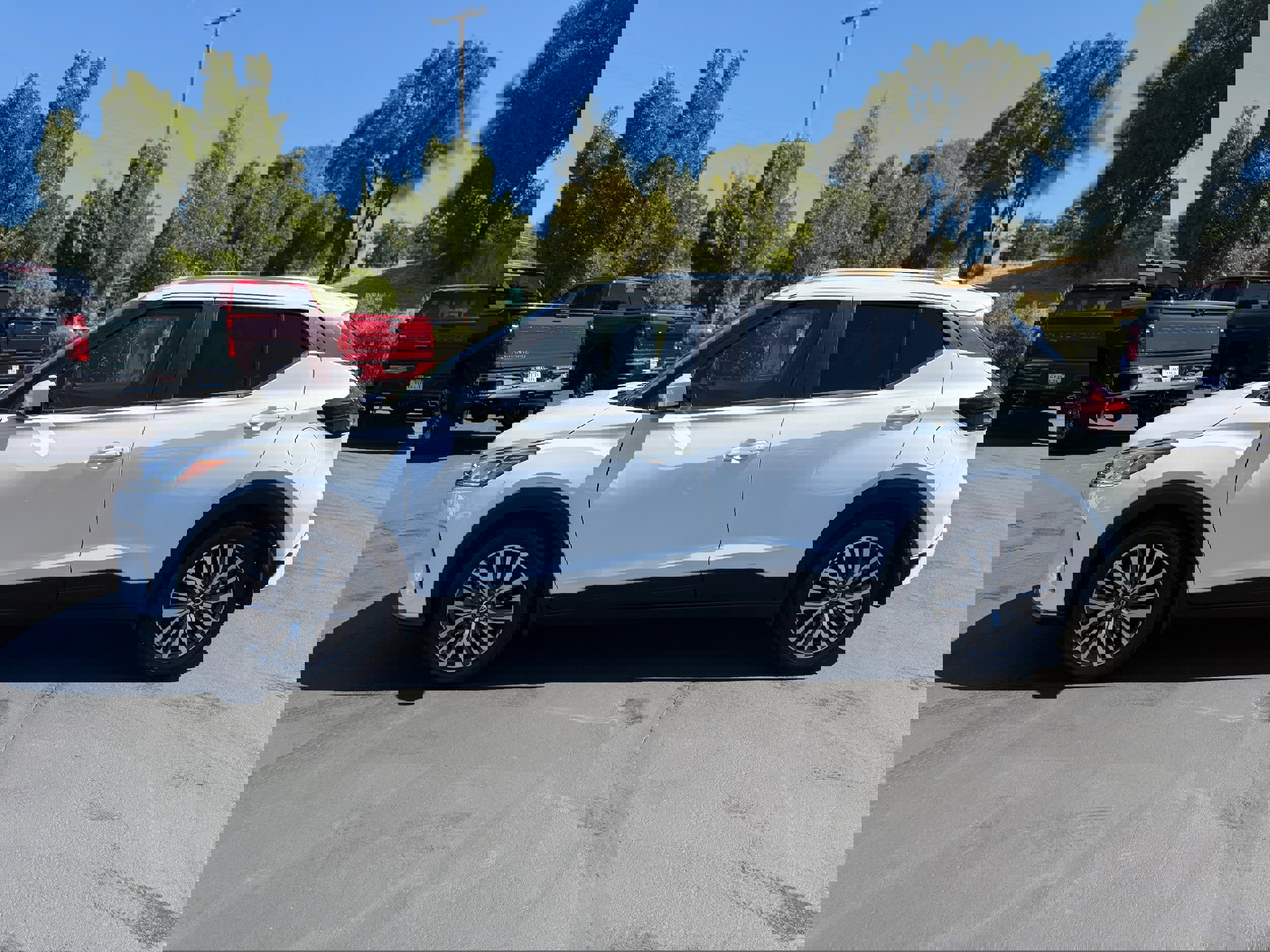 Used 2021 Nissan Kicks SV
