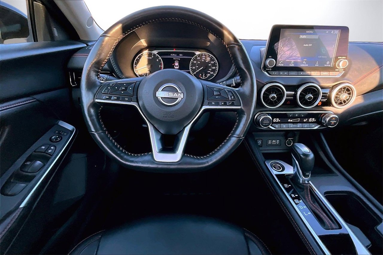 Used 2025 Nissan Sentra SR w/ SR Premium Package image 11