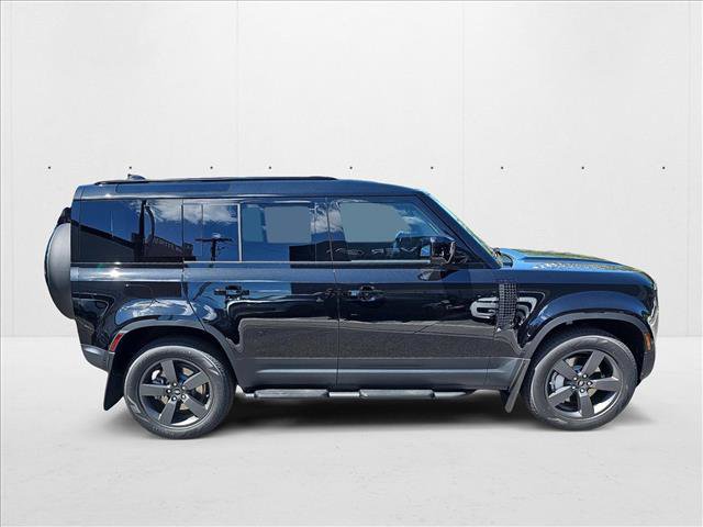 New 2025 Land Rover Defender 110 S image 4