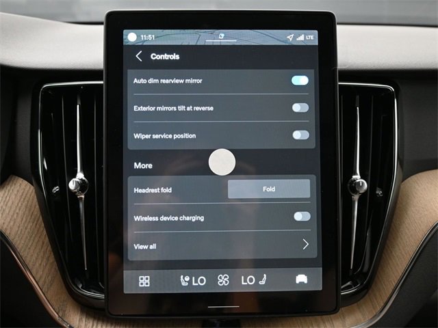 New 2026 Volvo XC60 B5 Plus w/ Protection Package Premier image 18