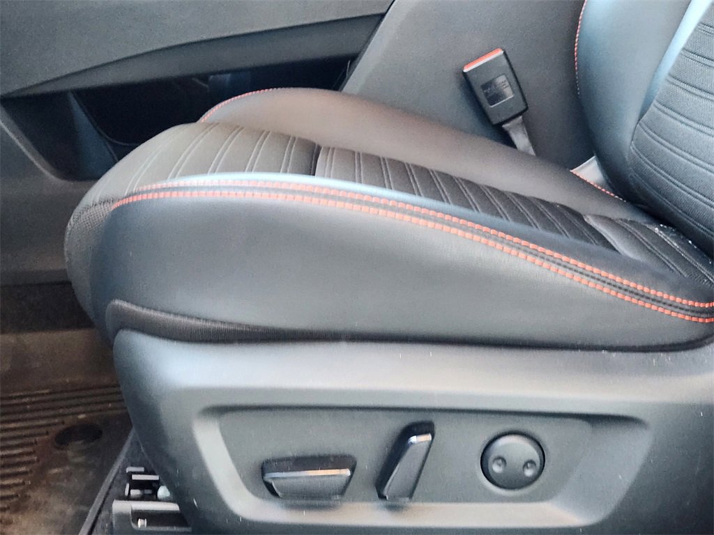 Used 2025 Nissan Rogue SV w/ Rock Creek Premium Package image 19