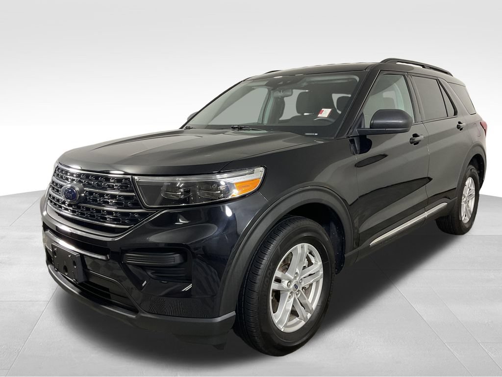 Used 2023 Ford Explorer XLT AWD/4WD image 4