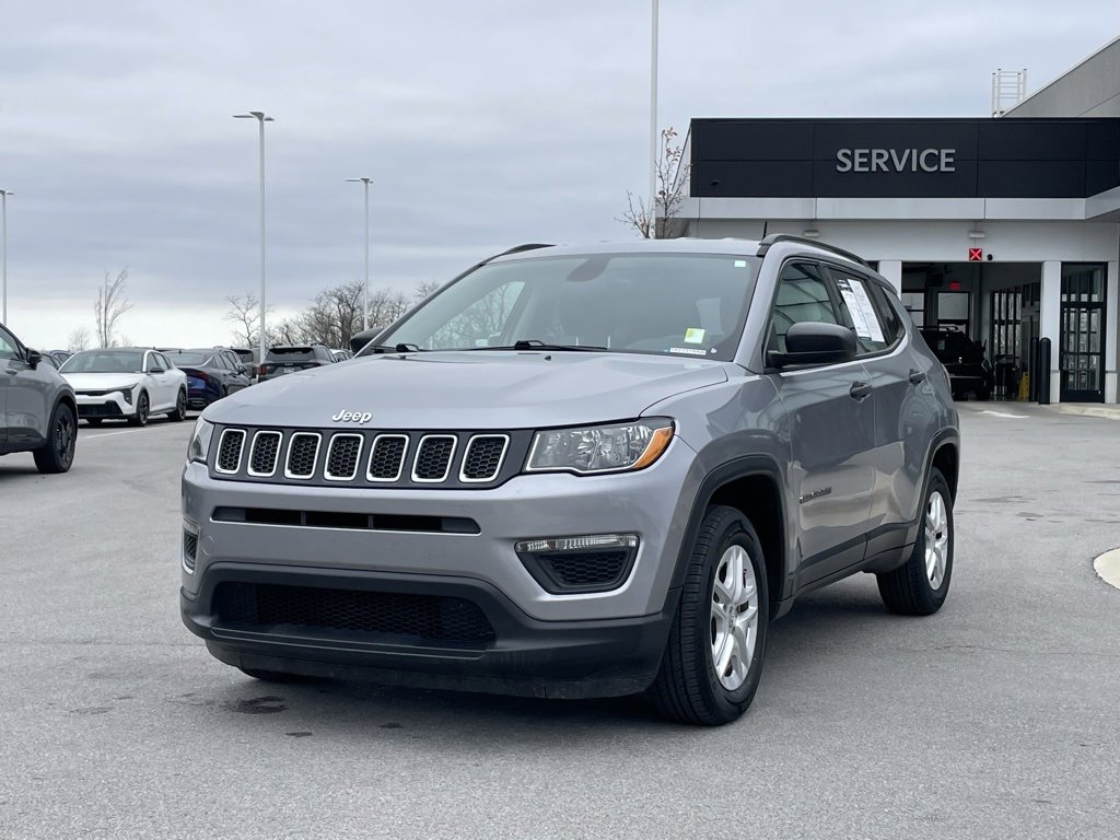 Used 2018 Jeep Compass Sport image 3