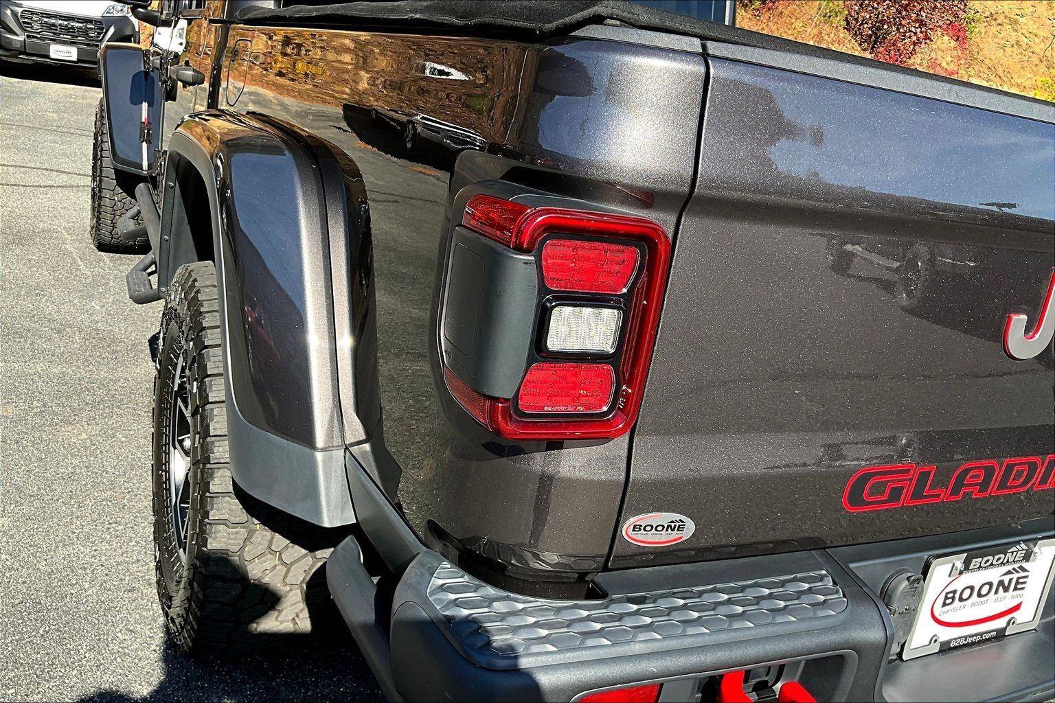 Used 2020 Jeep Gladiator Rubicon image 32