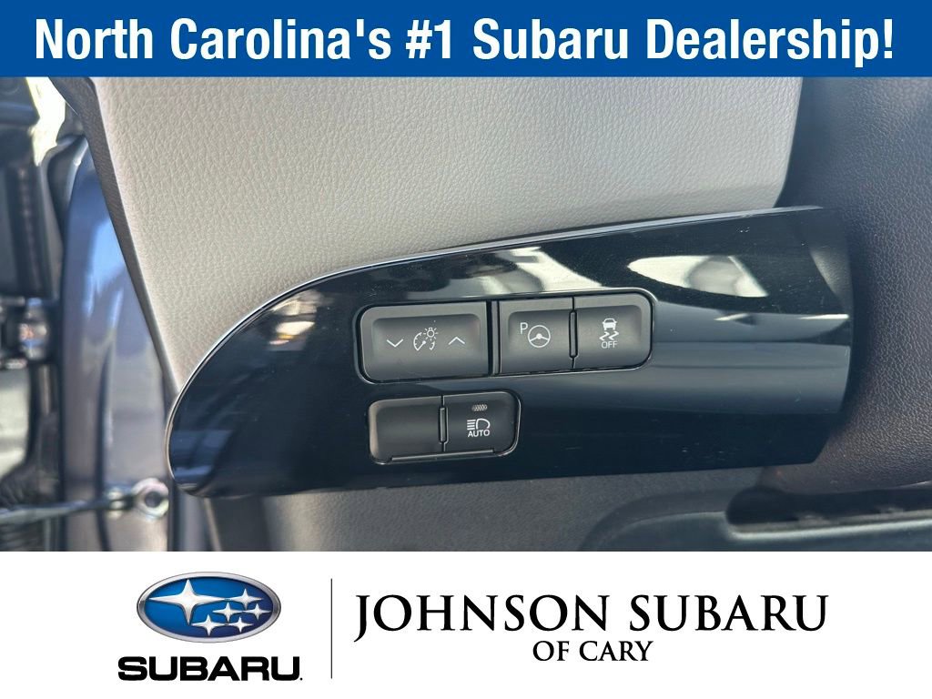 Used 2019 Toyota Prius XLE image 19