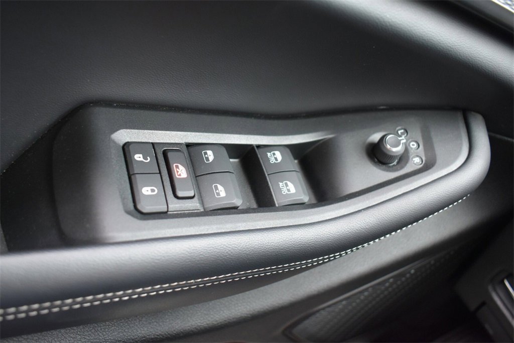 Used 2024 Jeep Grand Cherokee Altitude image 27