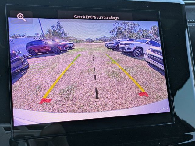 New 2025 Jeep Grand Cherokee Altitude image 19