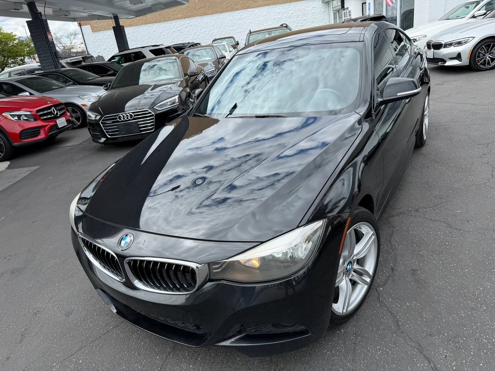 Used 2015 BMW 328i Gran Turismo xDrive AWD/4WD image 4